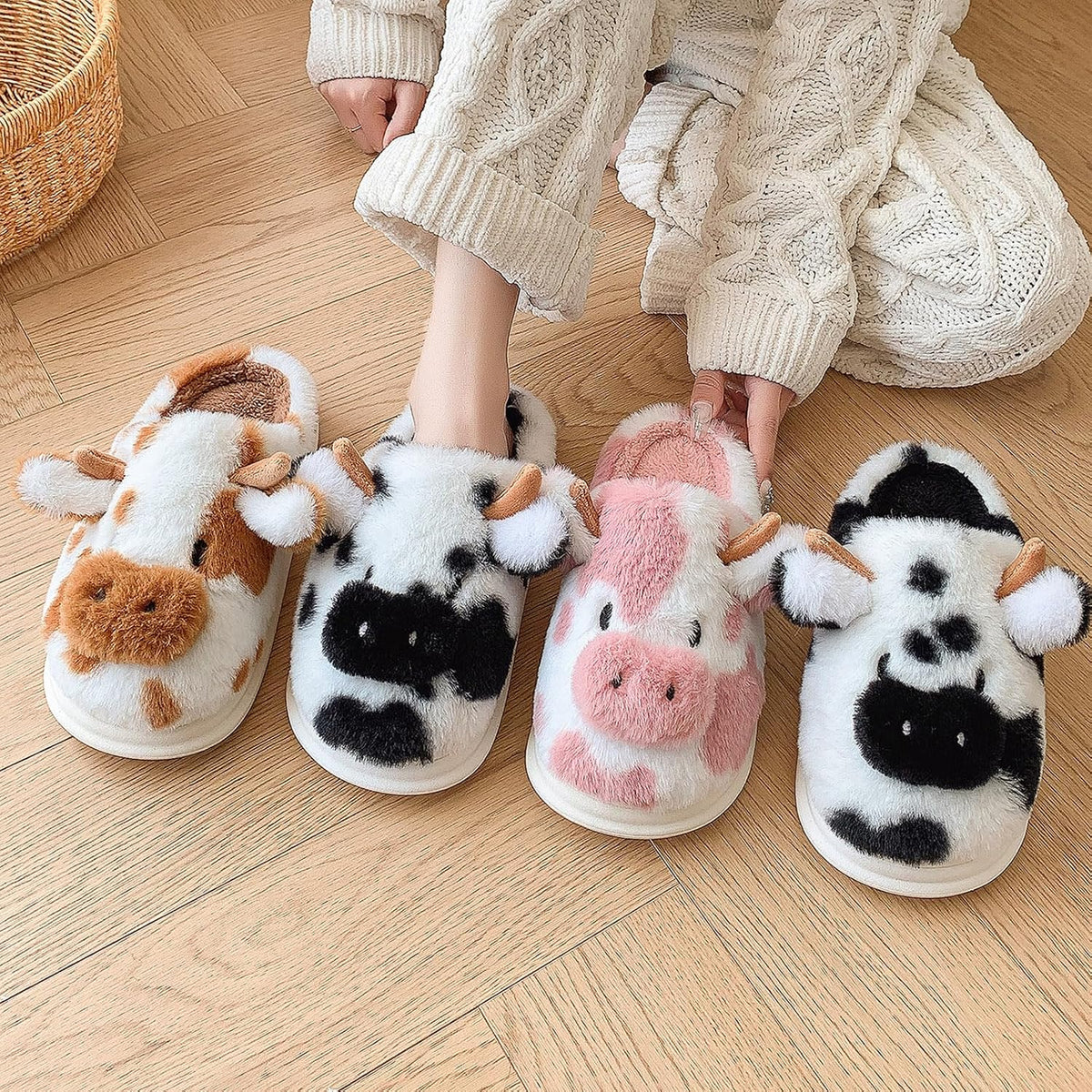 Cow Slippers for Women, Adults Print Cartoon Fuzzy Cute Bedroom House Shoes with Memory Foam for Winter, Fluffy Thick Cozy Kawaii Slides